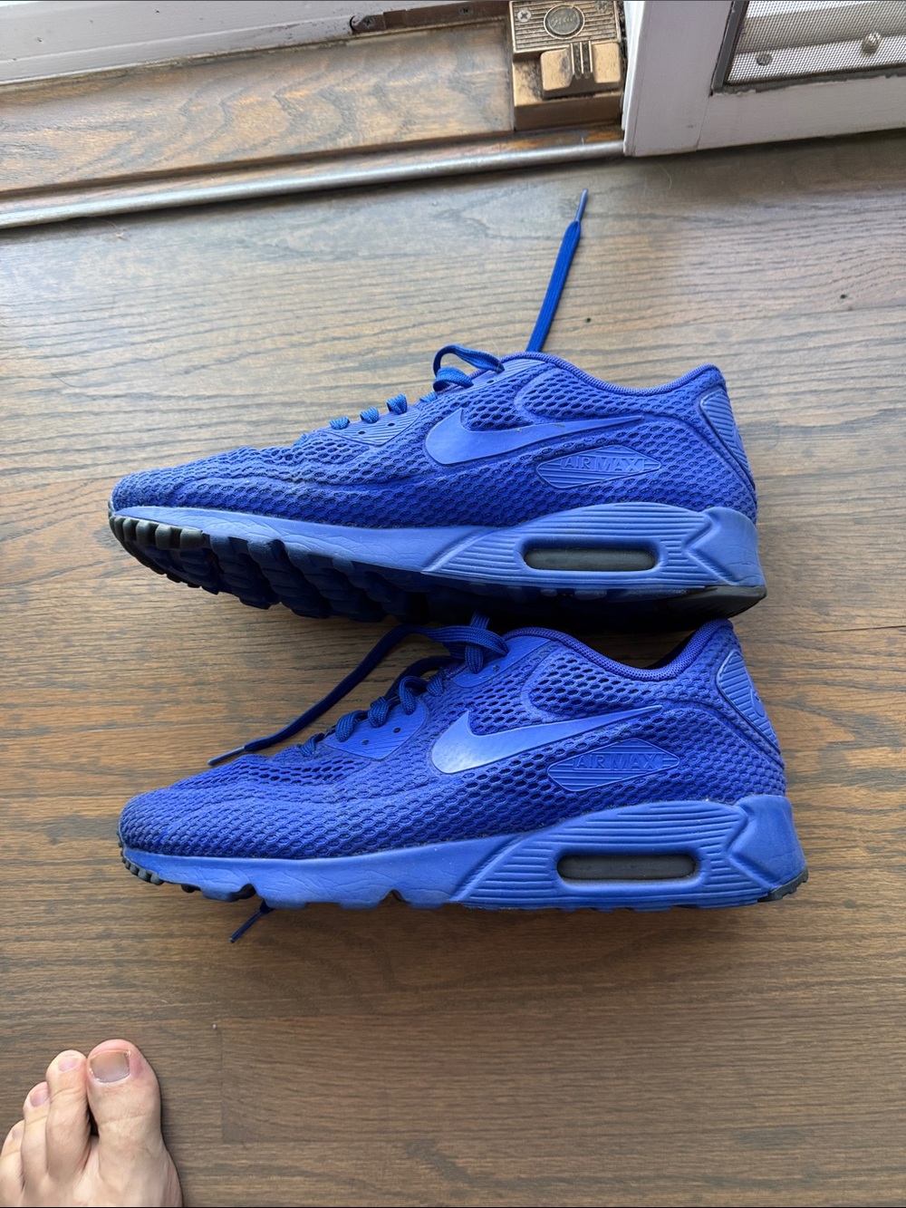 Nike Men’s Air Max 90 Blue Mesh Air Max Sneakers - Picture 3 of 5